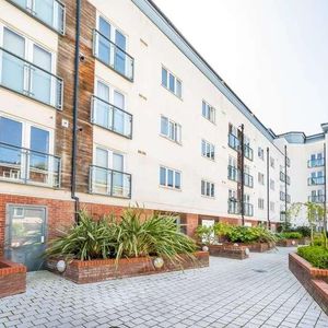 Stane Grove, Clapham North, SW9 - Photo 2