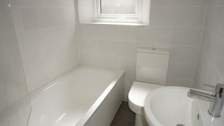 3 bedroom house to rent - Photo 2