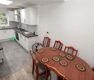 6 bedroom house to rent - Photo 4