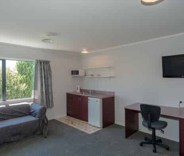 Studio Unit living - Photo 4