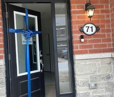 For Lease - 71 Keppel Circle, Brampton, Ontario - Photo 3