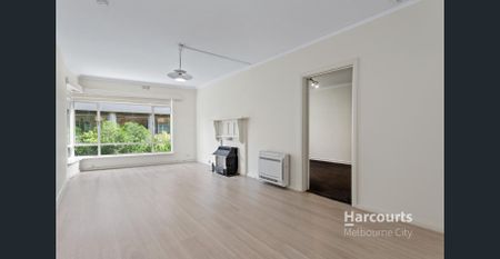 Fawkner Park Perfection: Rare Boulevard Opportunity! - Photo 4