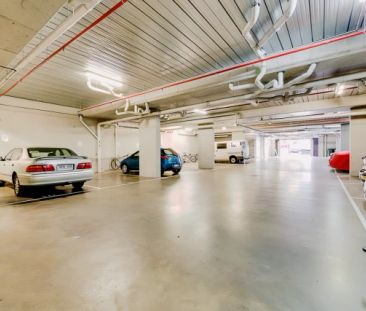 Large Studio - Photo 5