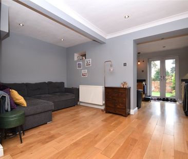 3, Oakroyd Fold, Churwell, Morley, Leeds, LS27 7YH - Photo 2