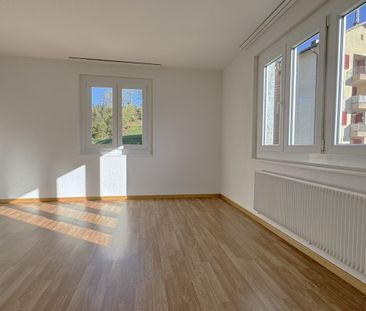 Rent a 3 ½ rooms apartment in Moutier - Photo 4
