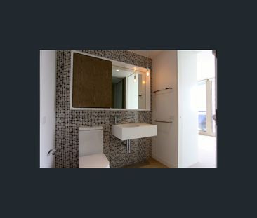 604/74 QUEENS ROAD, Melbourne, Vic 3004 - Photo 6