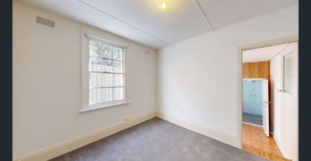 Charming Victorian Cottage with Country Ambience on Leafy Errol Street - Photo 4