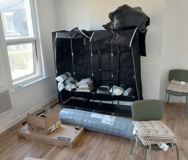 Room in a Shared House, Branksome Road, SW2 - Photo 1