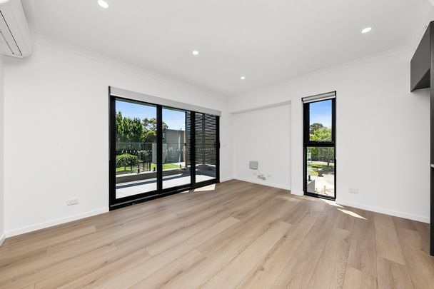 14/2 Howard Court, Clayton - Photo 1