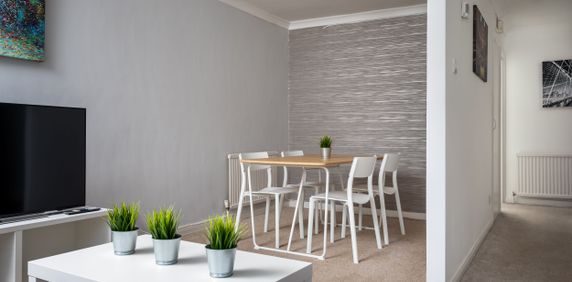 Modern Town House Room 4 - Photo 2