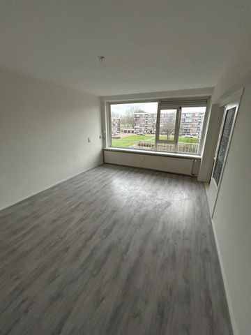 Te huur: Appartement Winston Churchilllaan 11 in Spijkenisse - Photo 3