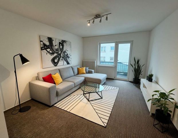 Ihr neues Zuhause: Lichtdurchflutete 2-Zimmer-Wohnung mit Balkon - Foto 1