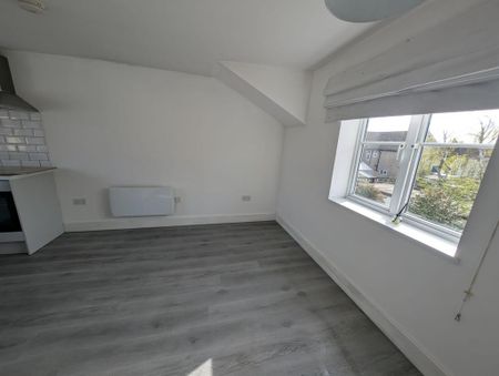 3 bedroom flat to rent - Photo 5