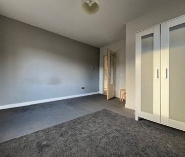 Sir Michael Street, Greenock - Photo 2