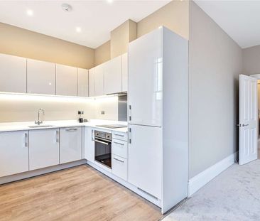 In a small development of 13 properties is this modern 1 bedroom ap... - Photo 3