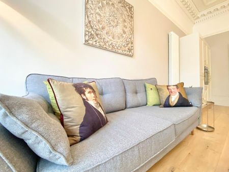 2 bedroom flat to rent - Photo 2