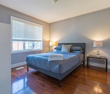 For Lease - 2472 Upper Valley Crescent, Oakville, Ontario - Photo 5