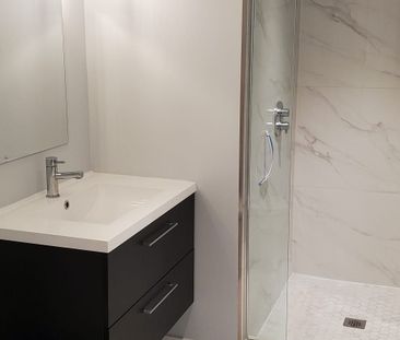 For Lease - 196 Strathnairn Avenue Unit# Lower #1, Toronto, Ontario - Photo 3