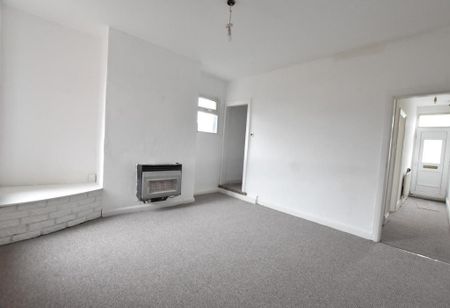 3 bedroom end of terrace house to rent - Photo 3