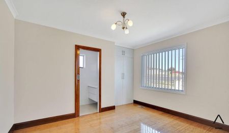 Charming Brick Family Home - Photo 4