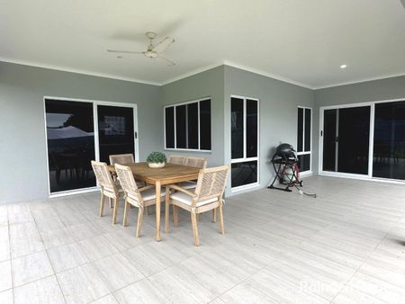 4 Bedroom - 2 Bathroom - Unfurnished - Photo 4
