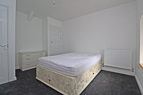 2 bedroom house to rent - Photo 1