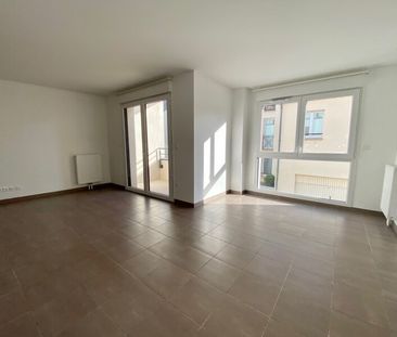 Location Appartement 3 pièces 68m² ORLEANS 45000 - Photo 3