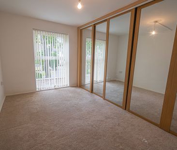 Handsworth Wood, Hamstead Hall Road, B20 1HP, Birmingham - Photo 6