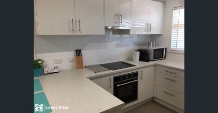 Modern Unit With A View - Photo 5