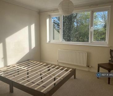 4 bedroom detached house to rent - Photo 6