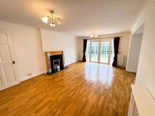 4 bedroom bungalow to rent - Photo 1