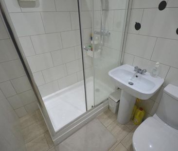 1 Bedroom Apartment To Let - Photo 6