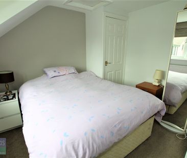 3 Bedroom Barn Conversion, Chester - Photo 4