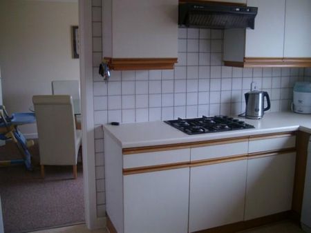 4 bedroom detached house to rent - Photo 5