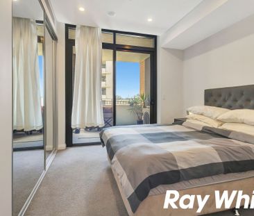 READY TO MOVE IN FURNISHED One Bedroom Apartment - Walking Distance... - Photo 3