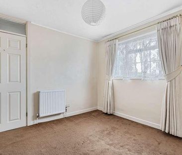 Jordans Close, Stanwell, Staines-upon-thames, TW19 - Photo 2