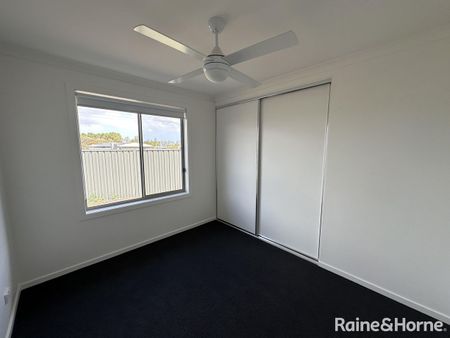 Brand New 4-Bedroom Family Home in Munno Para Downs! - Photo 3