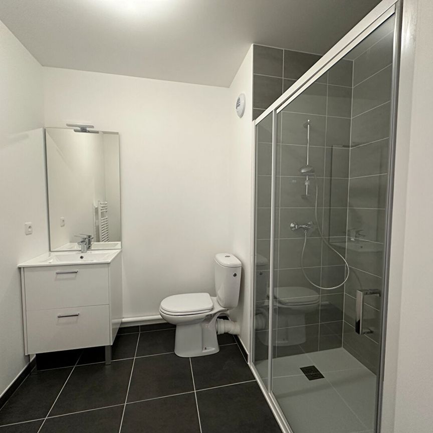 Location Appartement 2 pièces 47m² - Photo 1