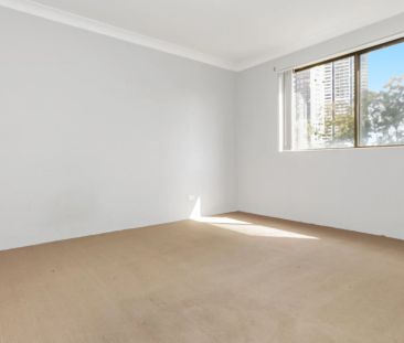 4/2 Sorrell Street, Parramatta. - Photo 3