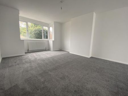 4 bedroom terraced house to rent - Photo 3