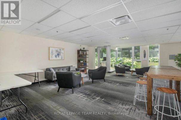 1009 - 179 METCALFE STREET - Photo 1