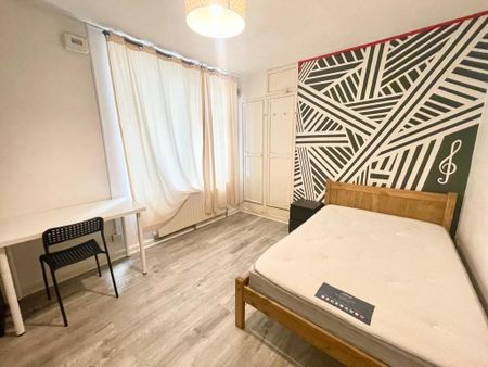 2 bedroom maisonette to rent - Photo 4