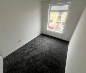 3 bed Terraced - To Let - Photo 4