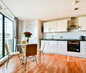 1 bedroom flat to rent - Photo 4