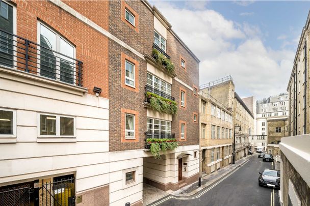 Brick Street, Mayfair, W1J, London - Photo 1