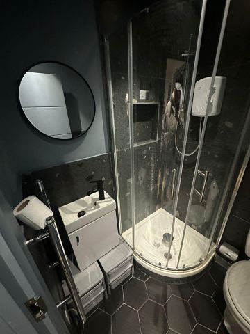 Room in a Shared Flat, Vectis Road, SW17 - Photo 2