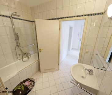 ++ charmante 3-Raum-Wohnung mit Balkon - in direkter Nähe zur Zwick... - Foto 1