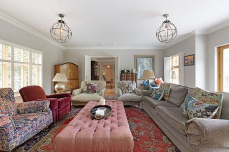 6 bedroom detached house to rent - Photo 5