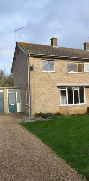 Katharine Way, Bretton, PE3 - Photo 1