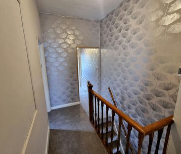 Flat to rent on - Photo 3